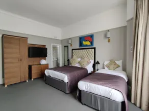 Blue Bells Hotel - Room