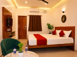 Raja's Paradise Inn - Chambre