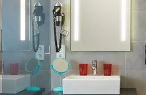 Holiday Inn - the niu, Franz Vienna by IHG - Bathroom