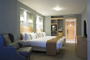 Holiday Inn Guildford by IHG - Room