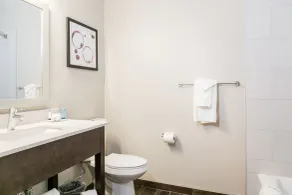 Hotel Siri Downtown - Paso Robles - Salle de bain