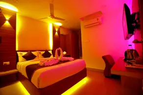 HOTEL KEK GRAND PARK - Room