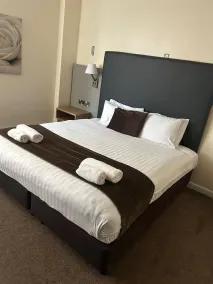 Midland Hotel - Room