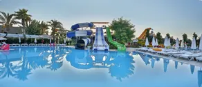 Saturn Palace Resort - Basseng