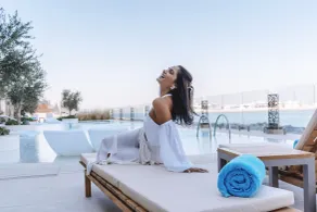 Hyatt Centric Jumeirah Dubai - Piscine