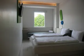 POP! Hotel Pemuda Semarang - Room