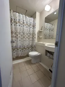 Manila Lee - Malate Bayview Mansion - Bathroom