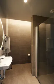 Fosshotel Husavik - Badeværelse