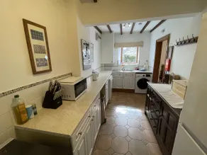 Chestnut Farm Holiday Cottages - Room