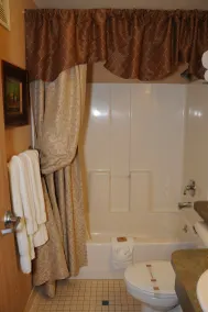 Pike's Waterfront Lodge - Salle de bain