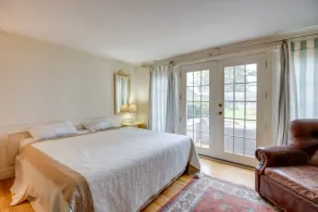 Lakefront Bristol Vacation Rental - Hike & Ski! - Innenbereich