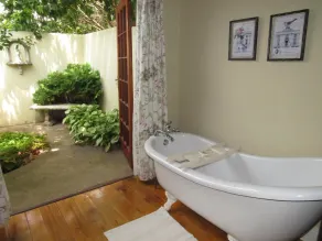 Happy Lands Farmstay - Badezimmer