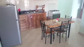 Bedier Villa Self-catering Apartments - Matservice på rummet