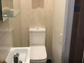 The Chocolate Box Hotel - Baño