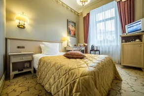 Imperial Hotel & Restaurant - Room