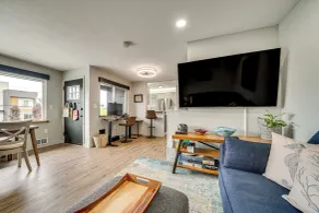 2 Blocks to Beach Park: Cozy Seattle Townhome - Innvendig