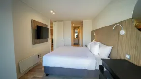 Spot Suites - Room