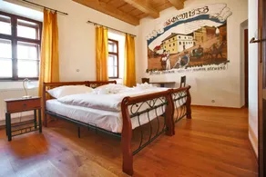 Royal Pension - Room
