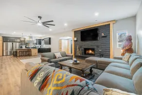 Expansive Lewiston Lodge w/ Private Bowling Alley! - Interiør