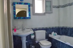 Castro Hotel - Bathroom