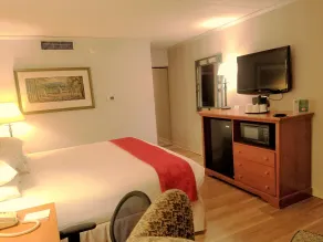 Ramada by Wyndham State College Hotel & Conference Center - Chambre