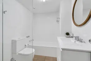 Tradewinds Apartments - Badezimmer