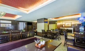 Hotel Raya Inn - Restaurant