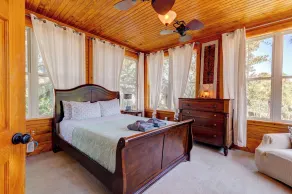 Beachside Boutique Inn – Folly Beach Rooms & Private Cottages - Chambre