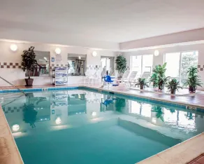 Comfort Suites near Indianapolis Airport - Piscine