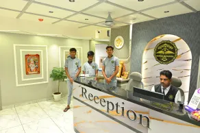 Hotel Revanta Inn - Réception