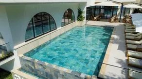 Great White Hotel - Pool