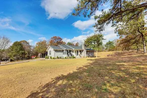 Near Lake Dardanelle: Updated Home w/ Large Yard! - Innenbereich
