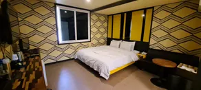Yangsan Show Hotel - Zimmer