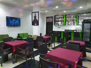Valley Point Hotel and Suites - Restaurant