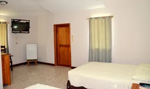 The Log Cab-Inn - Room