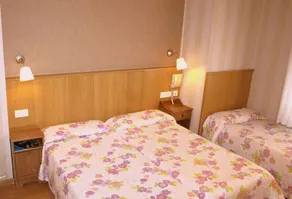 Hostal Orejas - Chambre