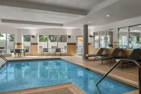 Courtyard by Marriott Evansville East - Piscina