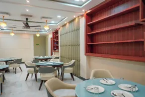 Aarchh Royale - Restaurant