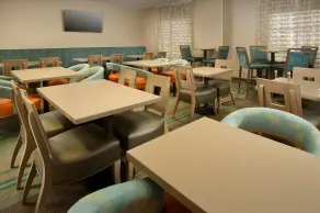 Holiday Inn Express Hotel and Suites DFW-Grapevine by IHG - Restaurant