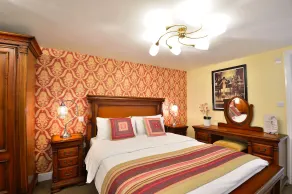 The Coach and Horses - Room