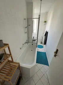 Charming 4-Person Apartment in Hoyerswerda City Center - Bad