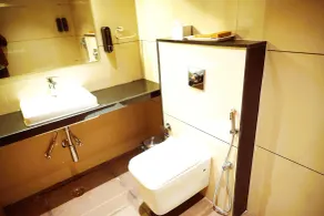 Sugan Hotel & Resort - Bathroom