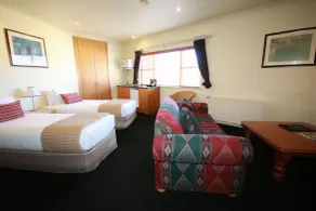 Grand Country Lodge Motel - Room