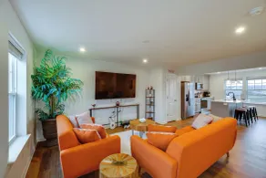 9 Mi to Harpers Ferry: Outdoor Escape w/ Fire Pit - Intérieur
