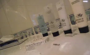 Sturdy`s Castle - Historic Coaching Inn near Blenheim Palace, Oxfordshire - Bathroom
