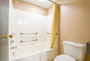 Bay Harbour Motor Lodge - Badezimmer