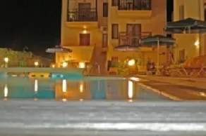 Alexandros M - Piscina