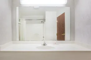 Days Inn & Suites by Wyndham Cabot - Salle de bain