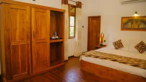 Silver Crown Riverside Resort - Zimmer