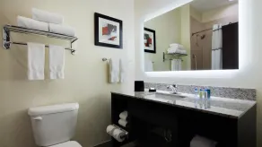 Best Western Plus Fairview Inn & Suites - Badeværelse